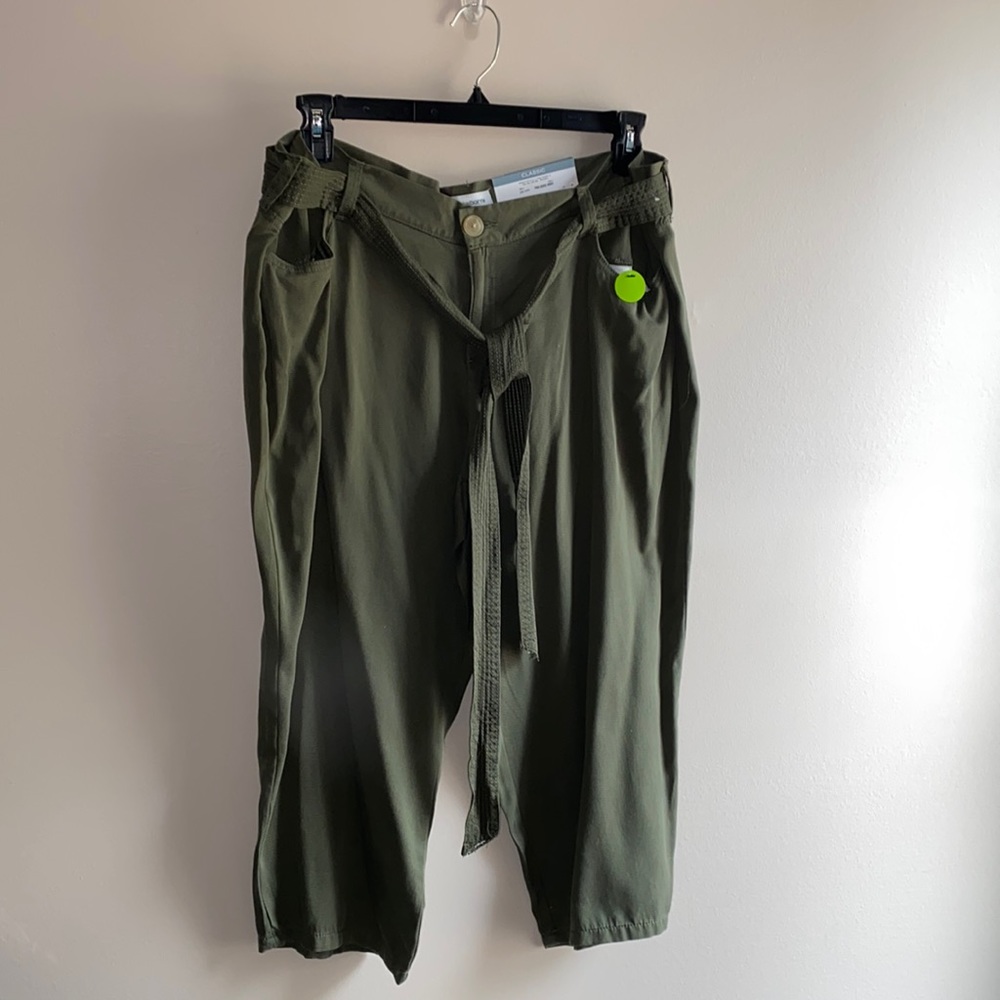 Liz Claiborne copped cargo pants - 16P green